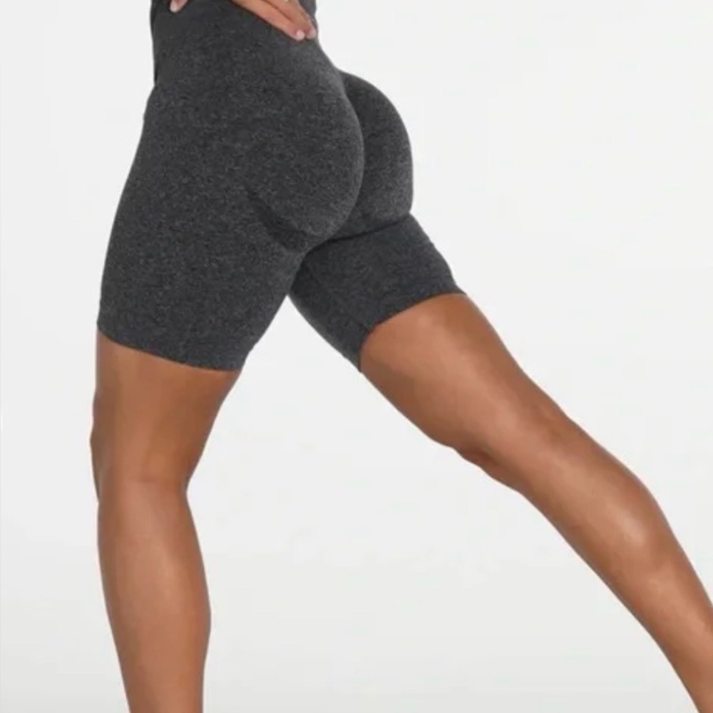 NVGTN bike shorts size xs